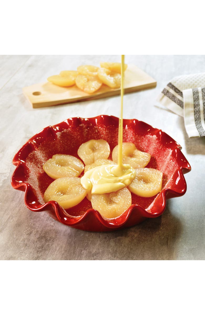 Emile Henry HR Ceramic 10-inch Ruffled Pie Dish, Alternate, color, Burgundy