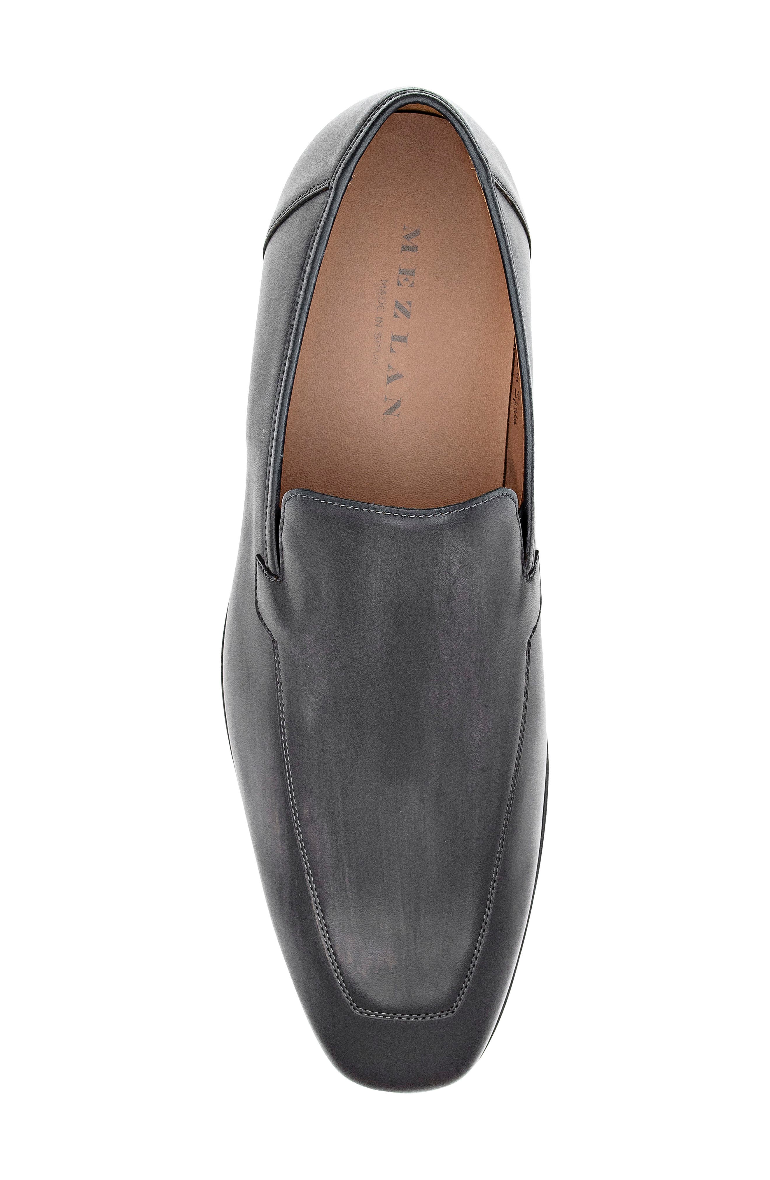 Mezlan Apron Toe Leather Loafer, Alternate, color, Black