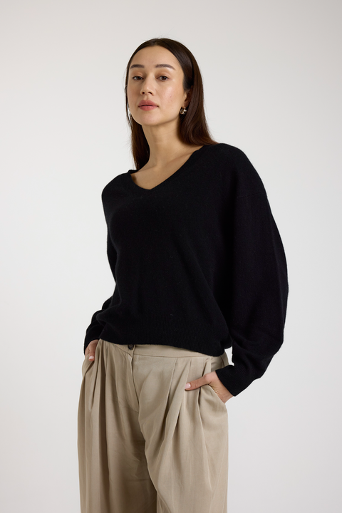 Matilda V-Neck 100% Cashmere Sweater