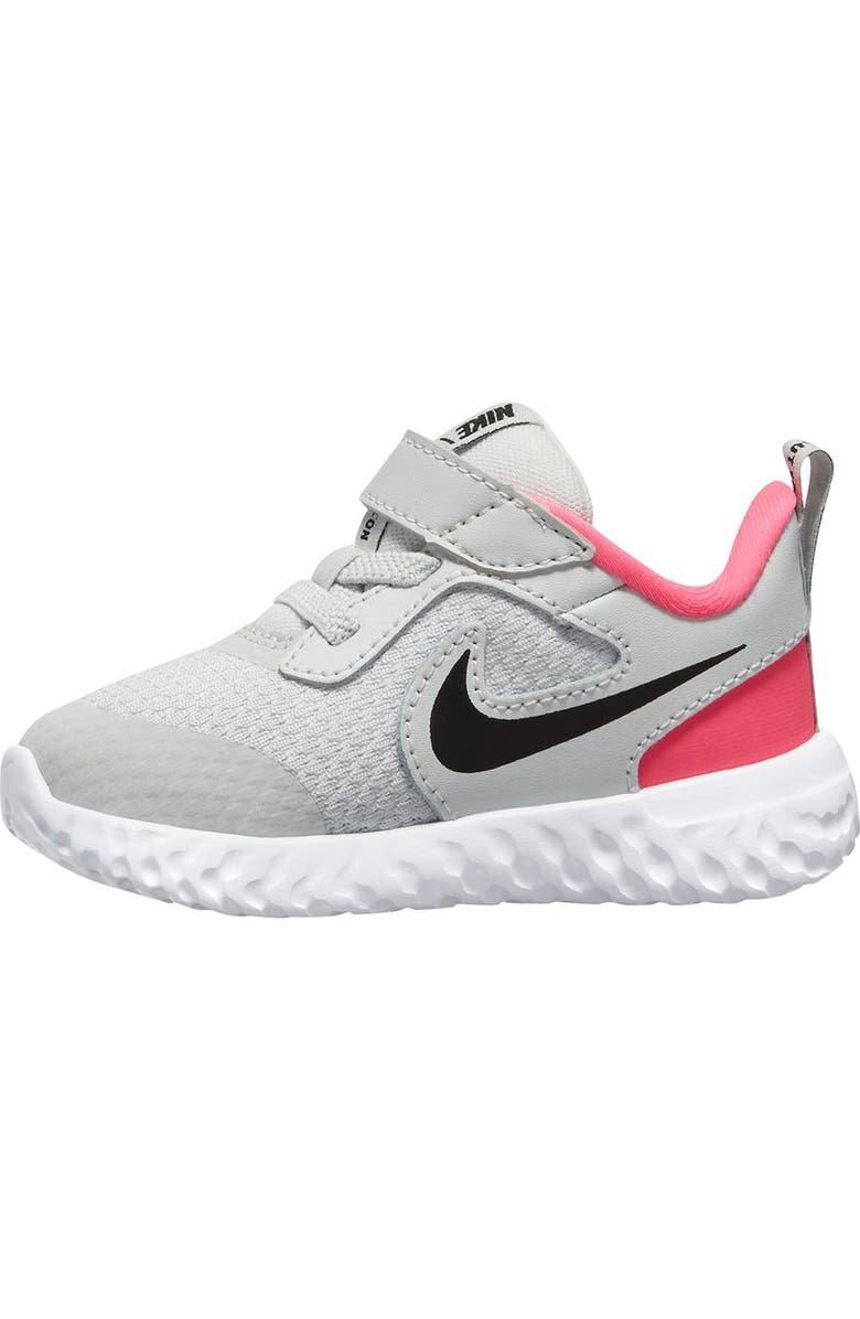 Nike Revolution 5 Sneaker, Alternate, color,
