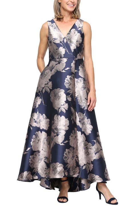 SL FASHIONS Floral Sleeveless Jacquard Gown (Petite)