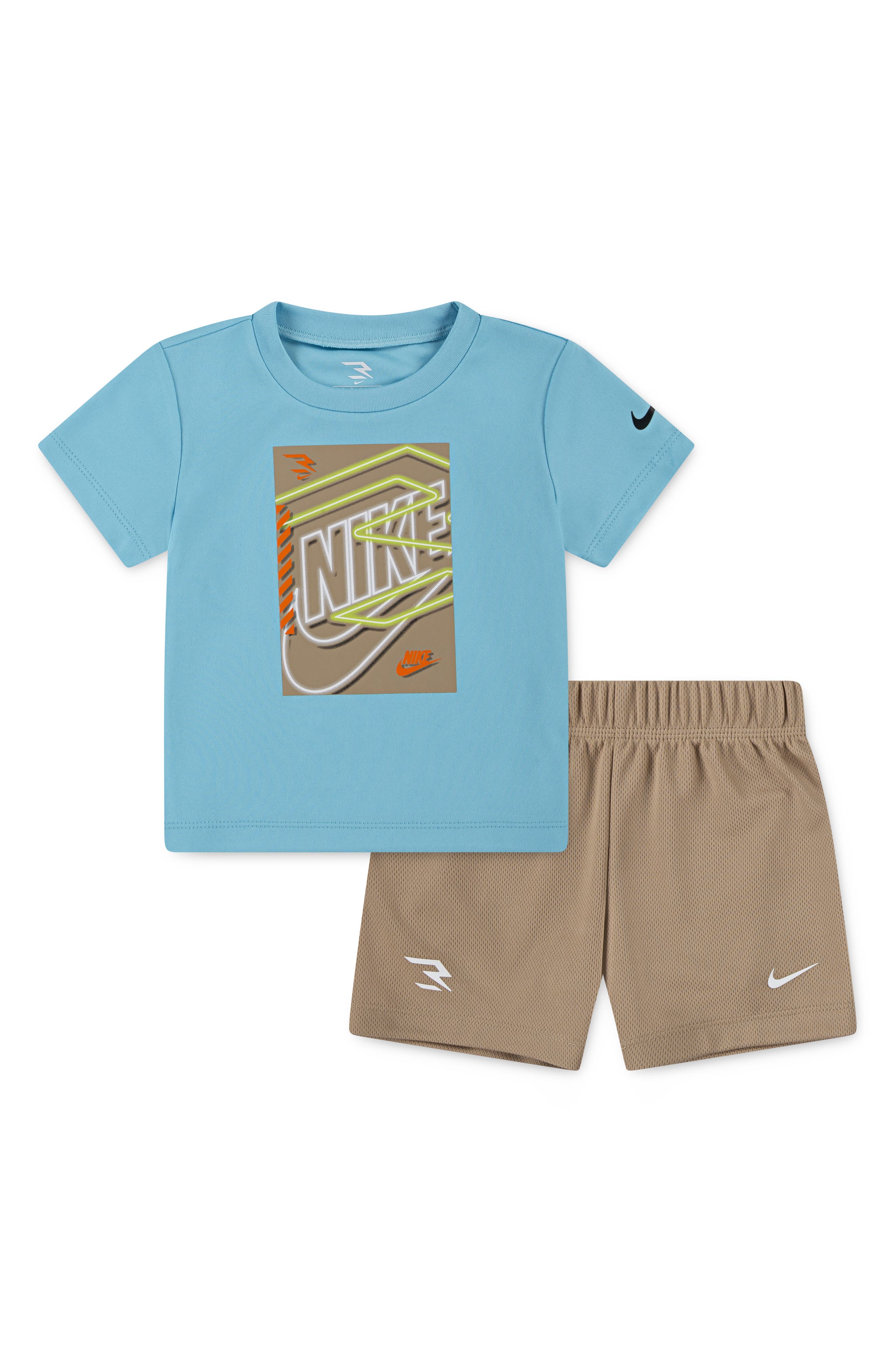 3 Brand Three x Three Graphic T-Shirt & Shorts