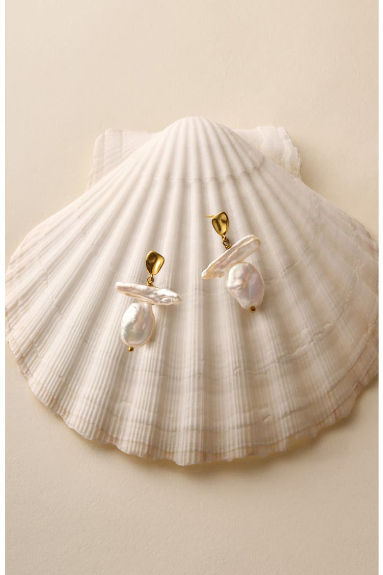 Sol Pearl Earrings, Alternate, color, Gold