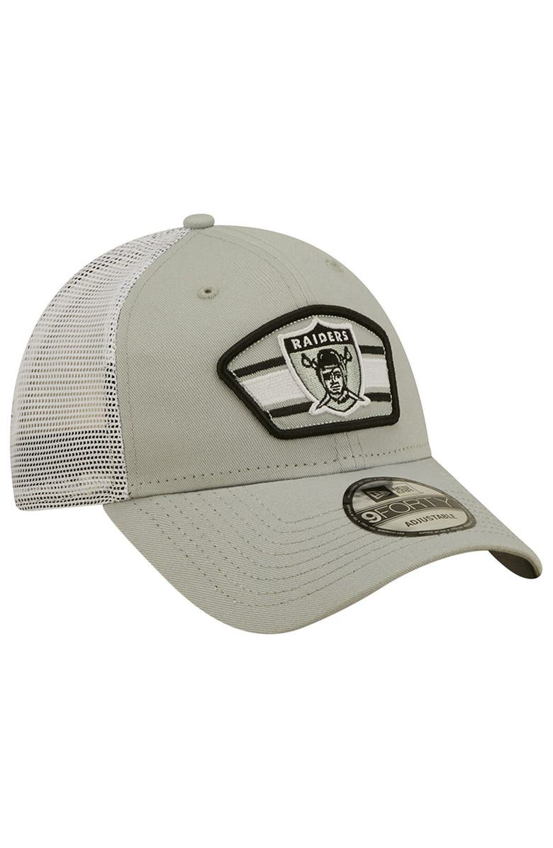 New Era Men's New Era Gray/White Las Vegas Raiders Logo Patch Trucker 9FORTY Snapback Hat, Alternate, color, 
