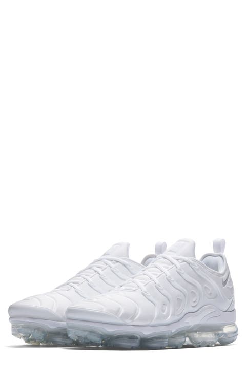 Air VaporMax Plus Sneaker (Men)
