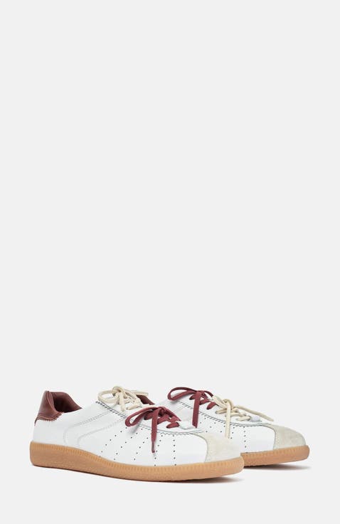 Mariate Sneakers