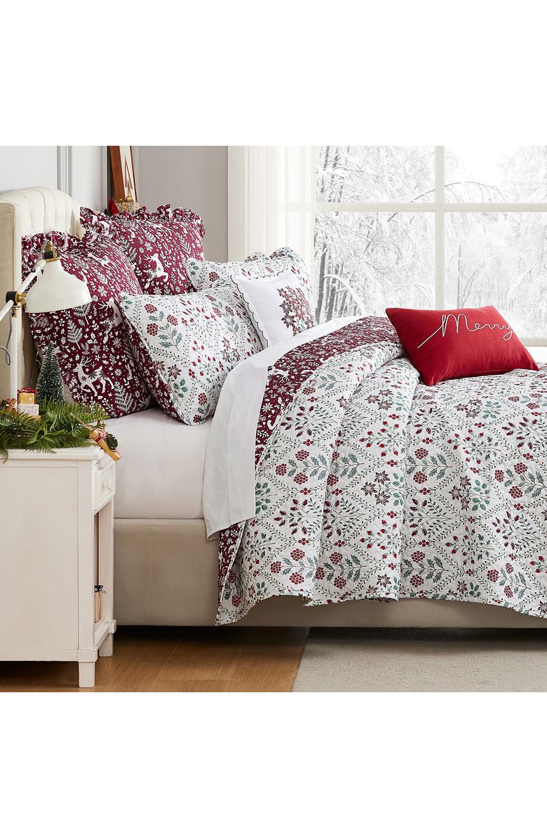 SOUTHSHORE FINE LINENS Holiday Harmony Oversize Quilt Set, Alternate, color, Holiday Harmony