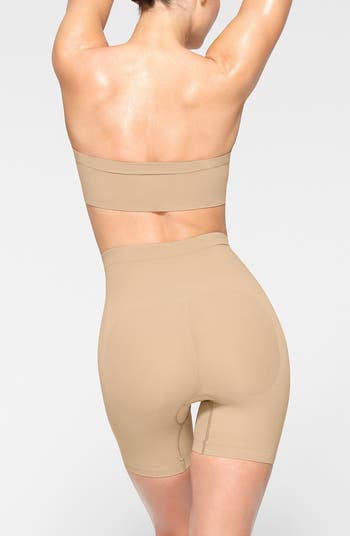 Seamless Sculpt Mid Thigh Shorts