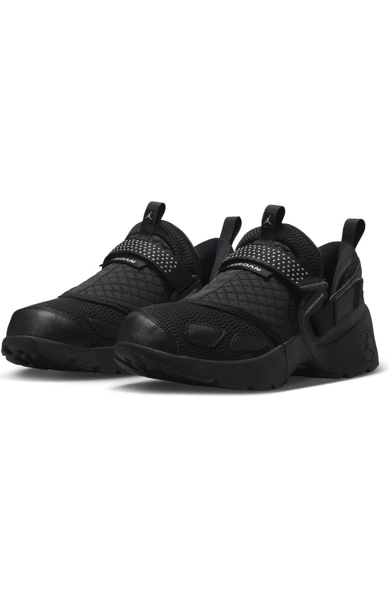 Nike Trunner LX Sneaker, Main, color,