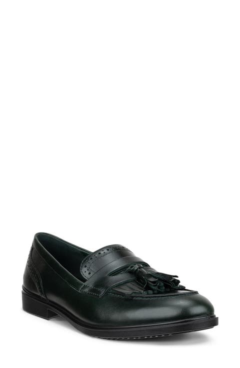 Classic 15 Tassel Loafer (Women)