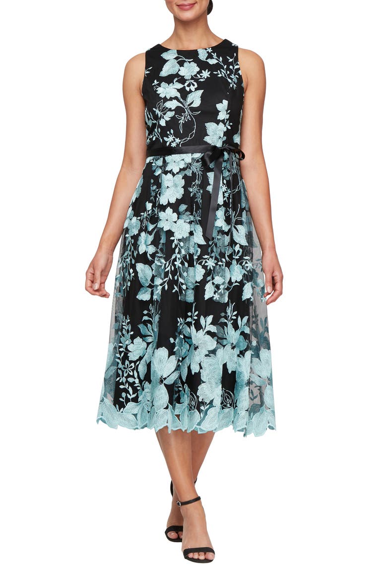 Floral Embroidered Midi Dress video