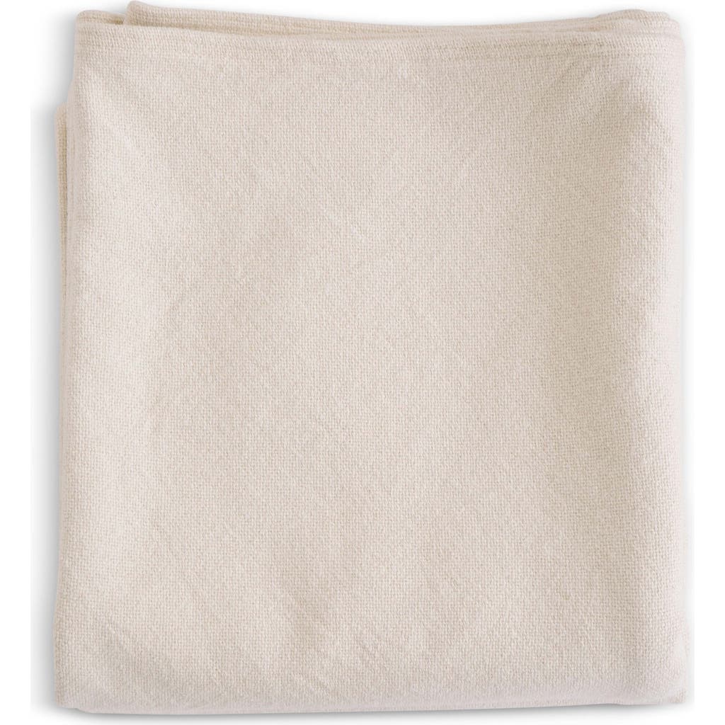 Evangeline Simple Blankets