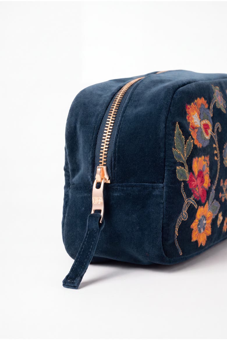 Botanical Garden Velvet Makeup Bag, Alternate, color, Ink Blue