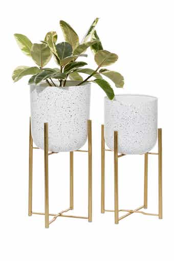 VIVIAN LUNE HOME White Metal Contemporary Round Planter - Set of 2