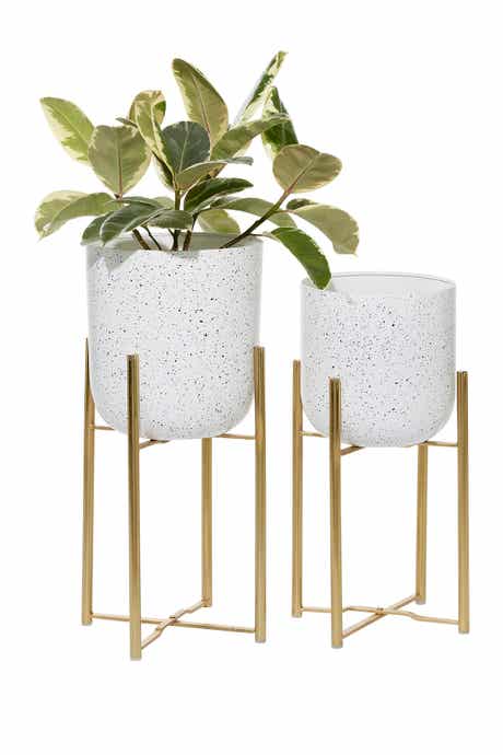 VIVIAN LUNE HOME White Metal Contemporary Round Planter - Set of 2