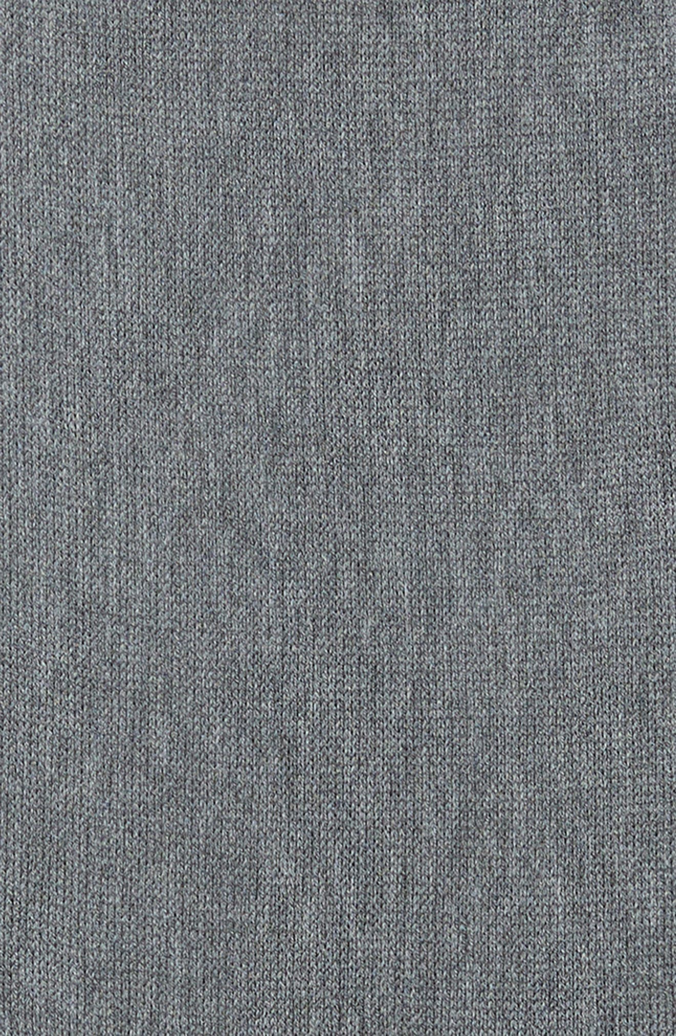 MEDIUM GREY