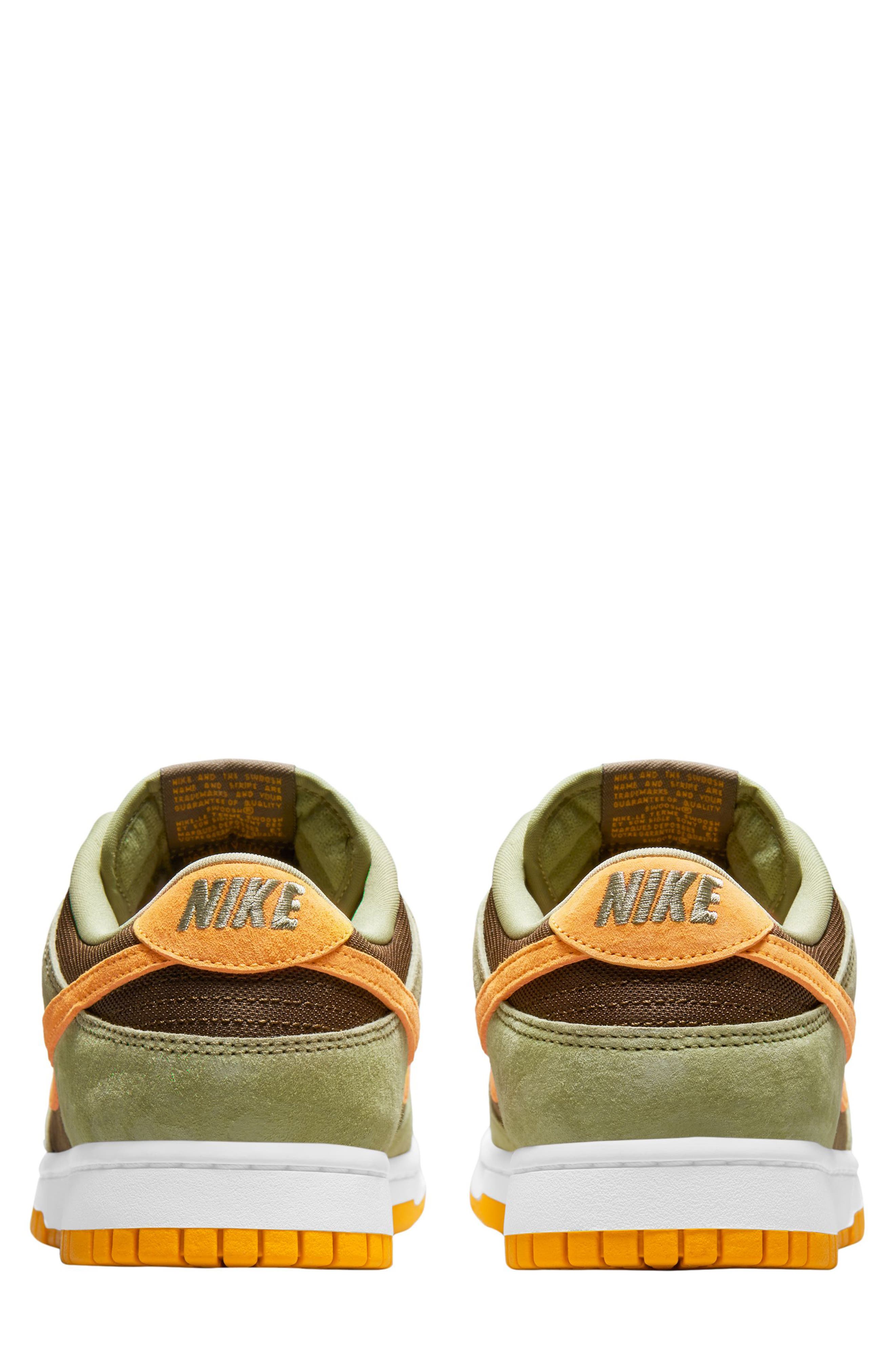 Nike Dunk Low SE Basketball Sneaker, Alternate, color, 