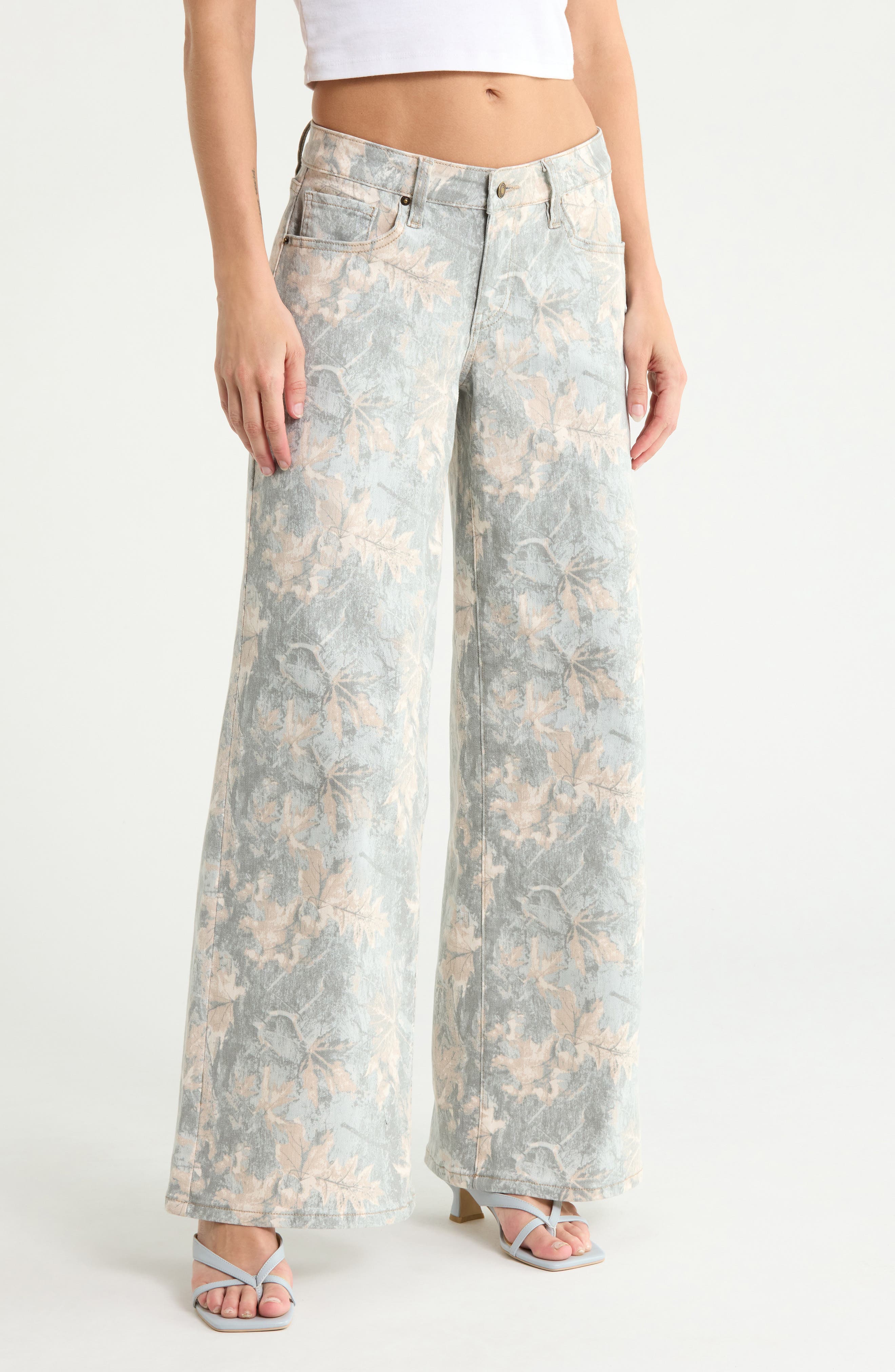 Low Rise Wide Leg Jeans