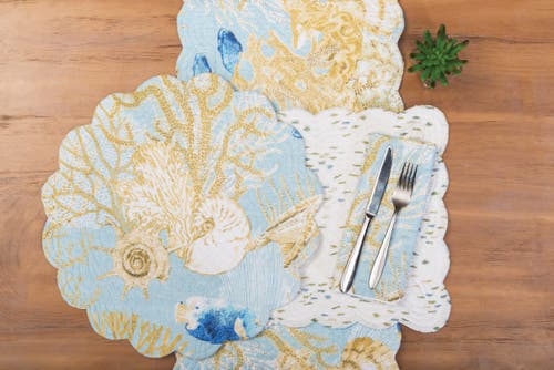 C & F Home C&f Home Belmont Reef Reversible Graphic Machine Washable Hemstitch Napkins Set Of 6 In Blue