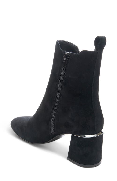 Vaneli Ilias Chelsea Boot In Black