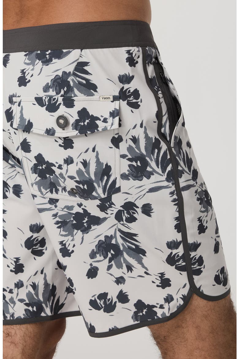 Cruise Hybrid Board Shorts, Alternate, color, FROST GREY FLEUR