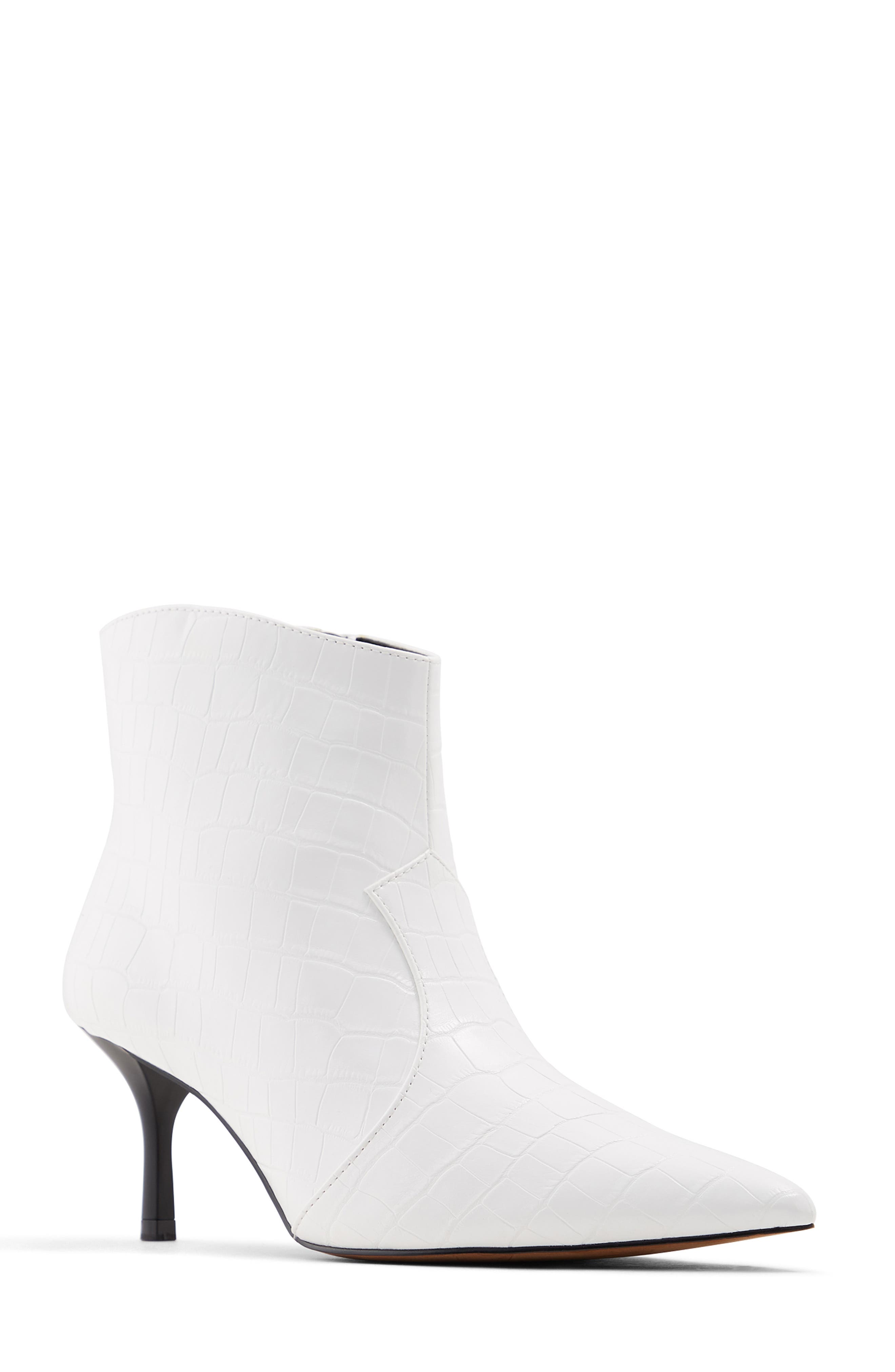 Who What Wear Olivia Kitten Heel Bootie, Main, color, 