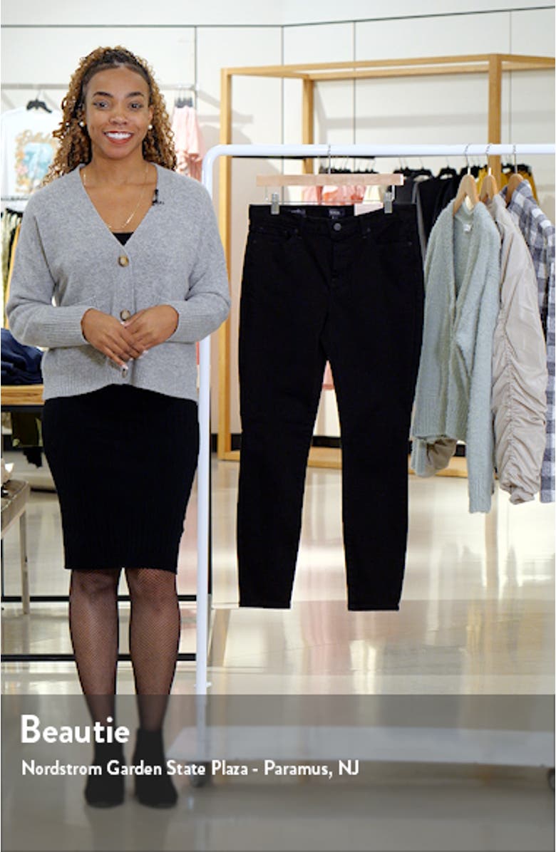 Ami Skinny Jeans, sales video thumbnail