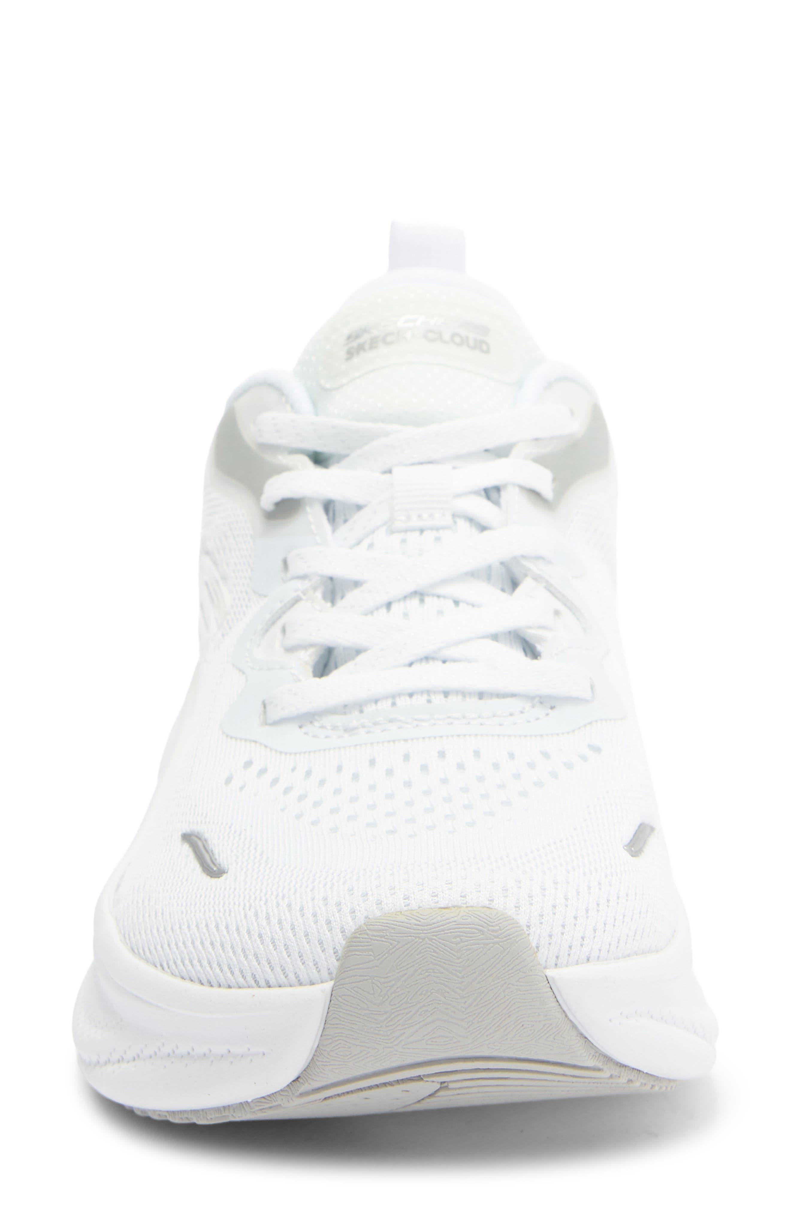 SKECHERS Skech Cloud Gentle Glow Sneaker, Alternate, color, White/ Silver