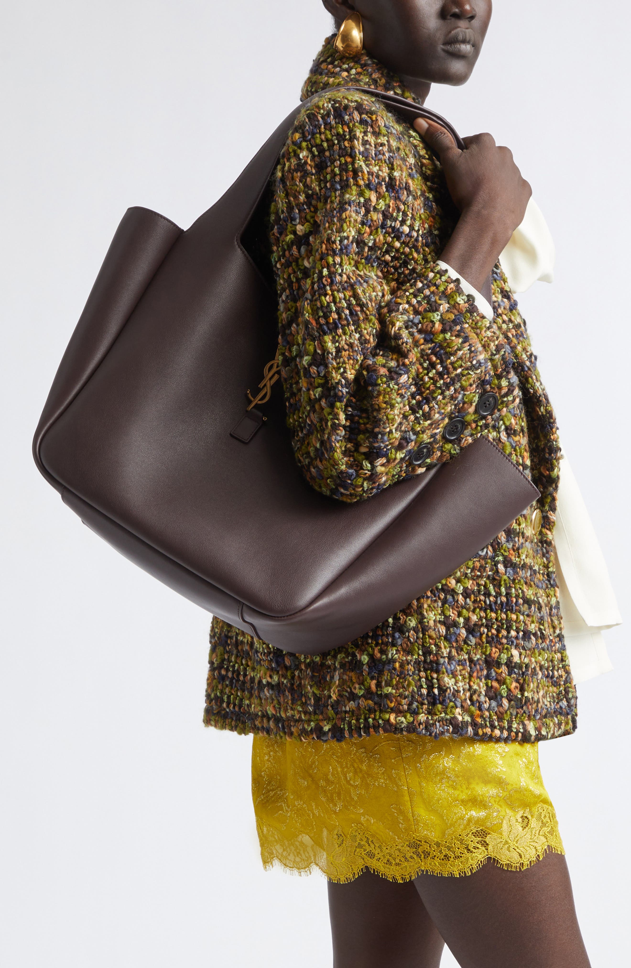 Small Le 5 À 7 Bea Leather Tote, Alternate, color, RAISIN