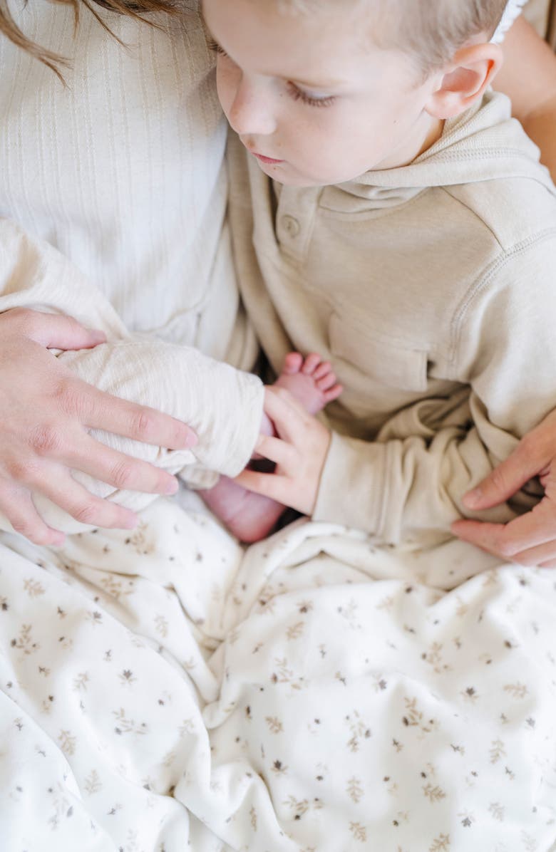 SARANONI Minky Stretch Blanket, Alternate, color, Posy