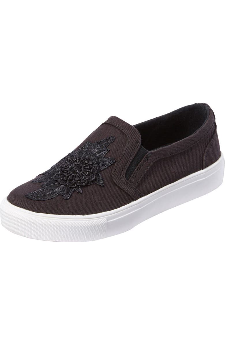 Comfortview The Skyla Slip On Sneaker, Main, color, Black