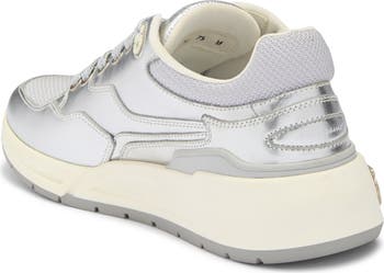 Cosmo Low Top Sneaker