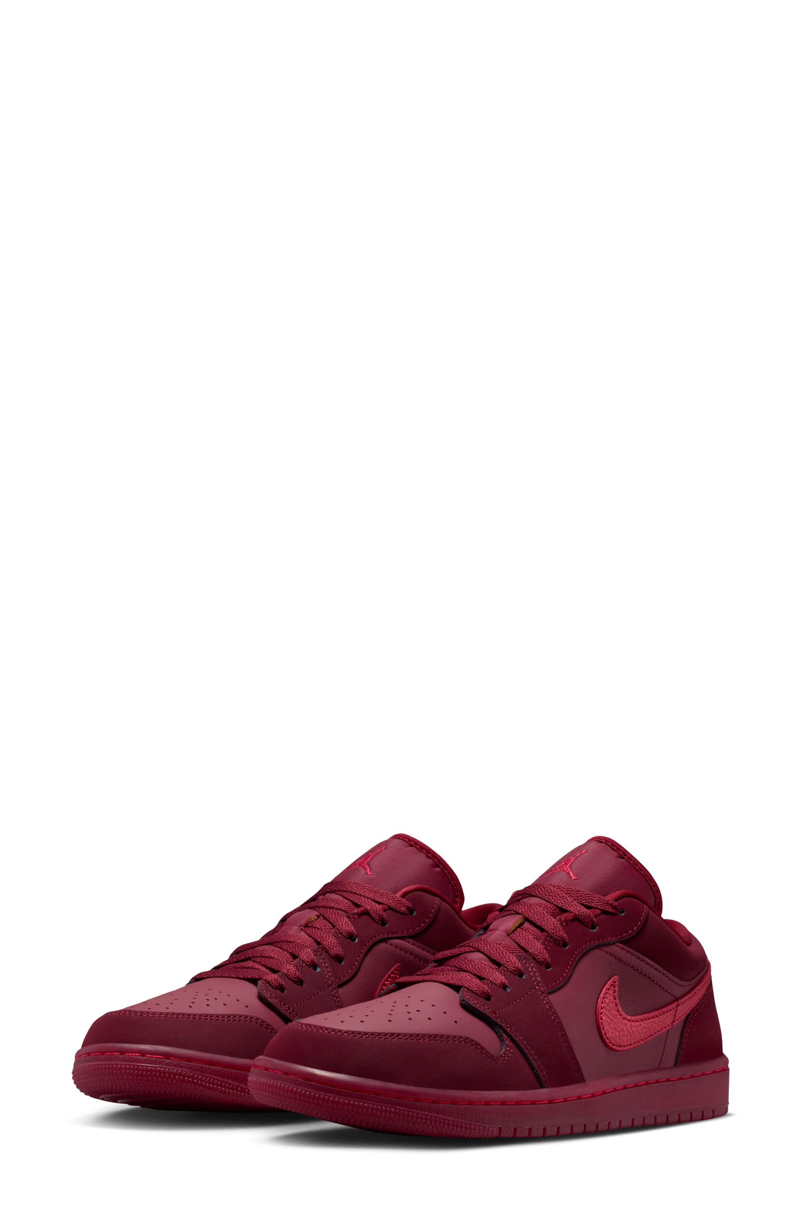 Air Jordan 1 Low SE Basketball Sneaker, Main, color, TEAM RED/ SIERRA RED