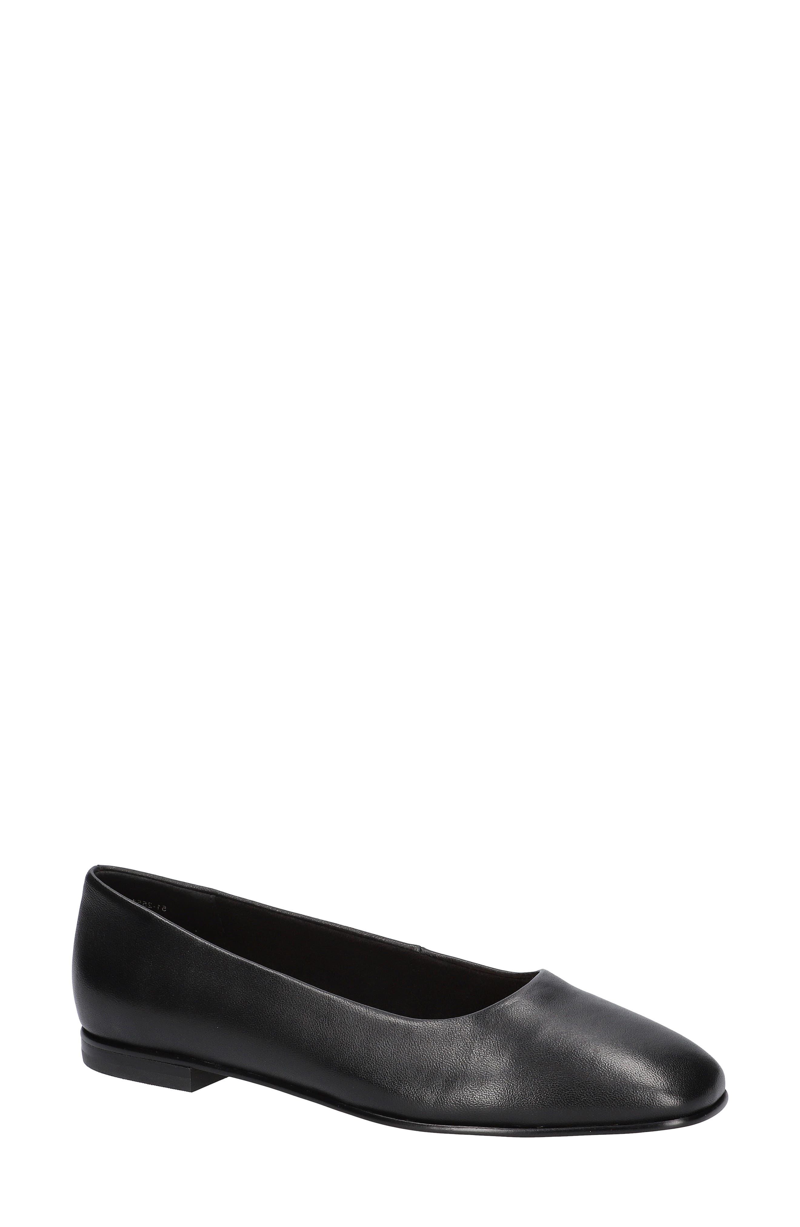 Bella Vita Kimiko Flat, Main, color, Black Leather