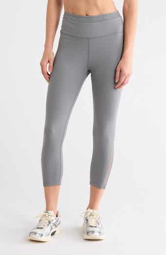 Groove Mesh Capri Leggings