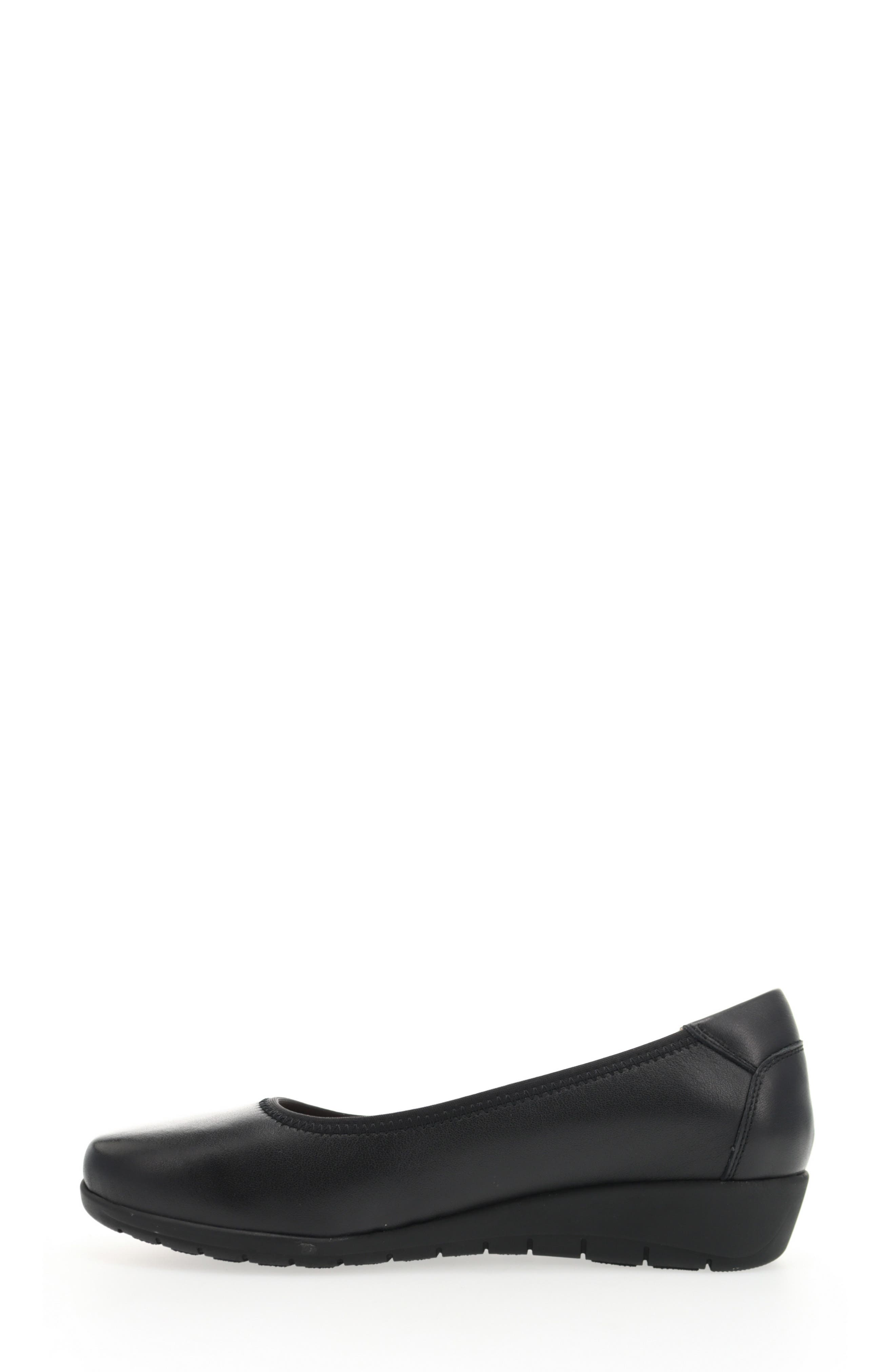 Propét Yara Wedge Slip-On, Alternate, color, Black