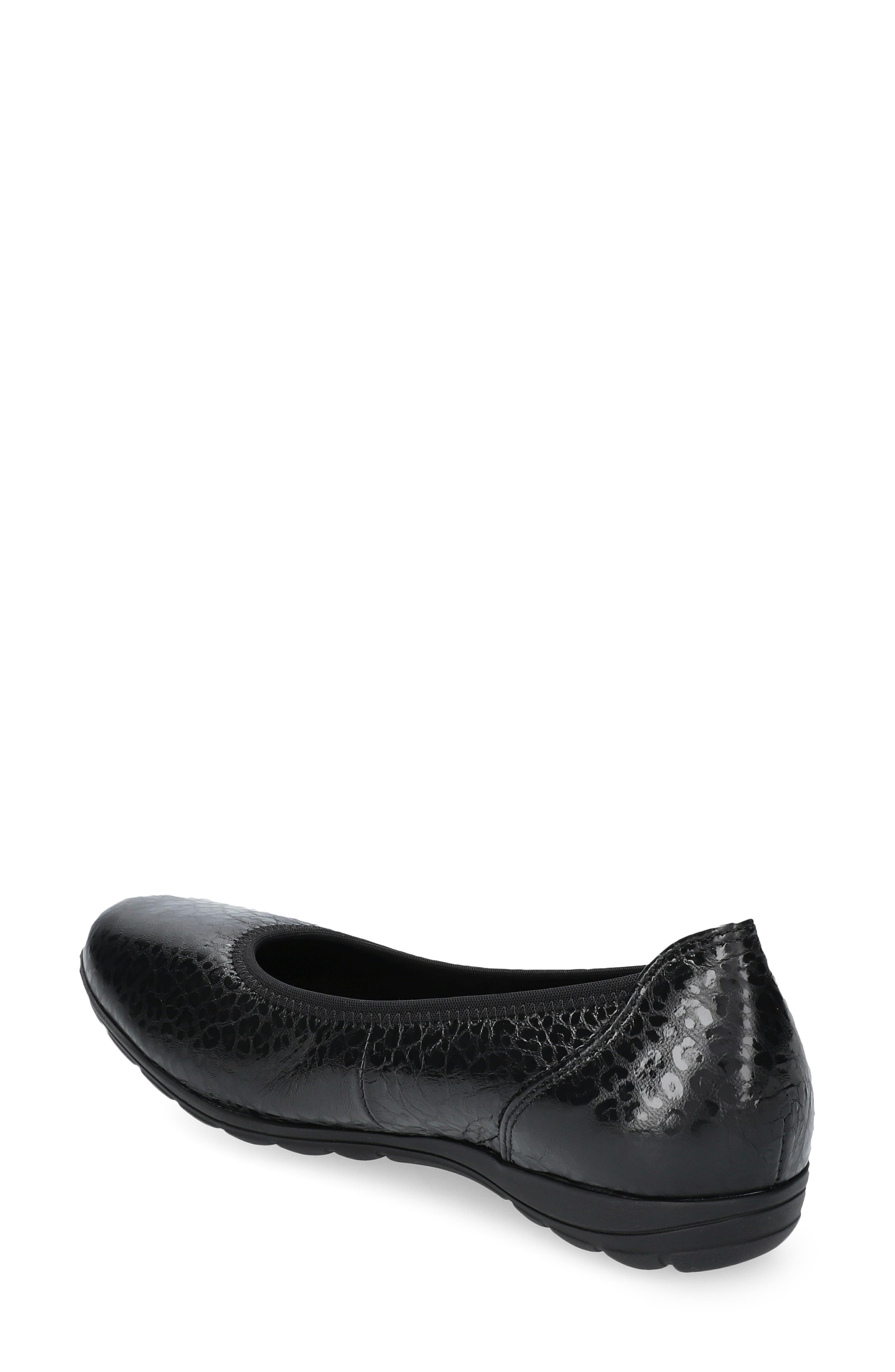 Emilie Flat - image 4