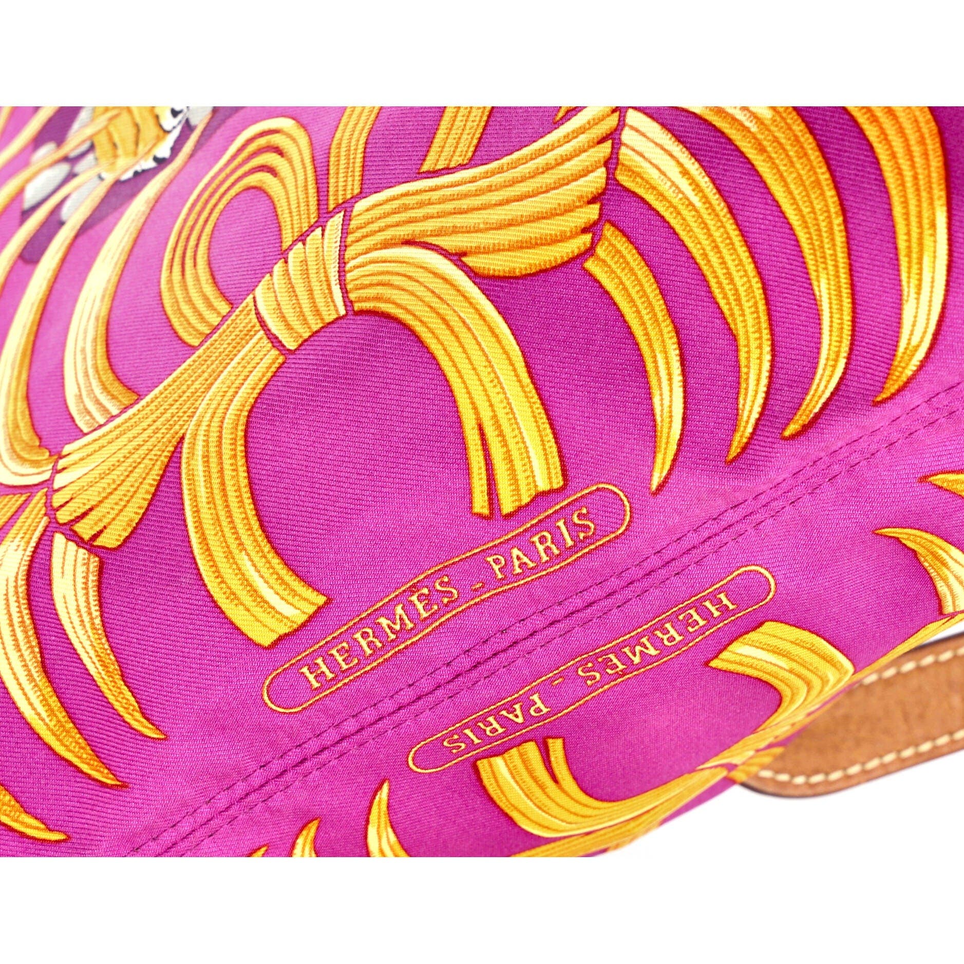 Pre-Owned Hermes Silky City Bag Printed Silk and Leather PM, Alternate, color, 