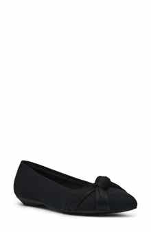 Anne Klein Olami Knot Flat