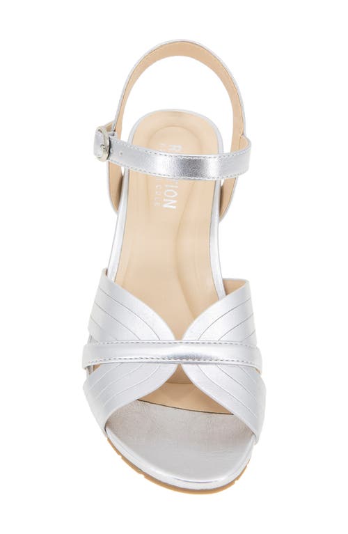 Reaction Kenneth Cole Gomi Wedge Sandal In Silver
