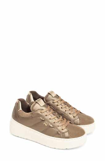 Quilted Low Top Sneaker