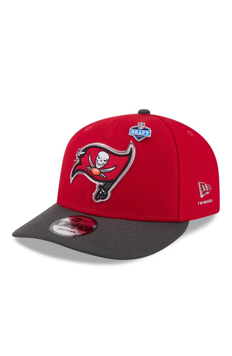 New Era Men's New Era Red/Pewter Tampa Bay Buccaneers 2026 NFL Draft On Stage Pre-Curved 9FIFTY Snapback Hat, Main, color, Red