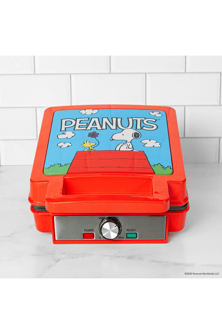 Peanuts Deluxe Waffler, Alternate, color, None