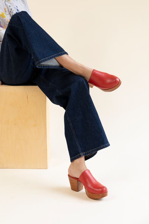 Fortress Ava Clog Mule In Coral
