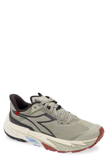 Diadora Sestriere Xt 2 Trail Running Shoe In Abbey Stone/black