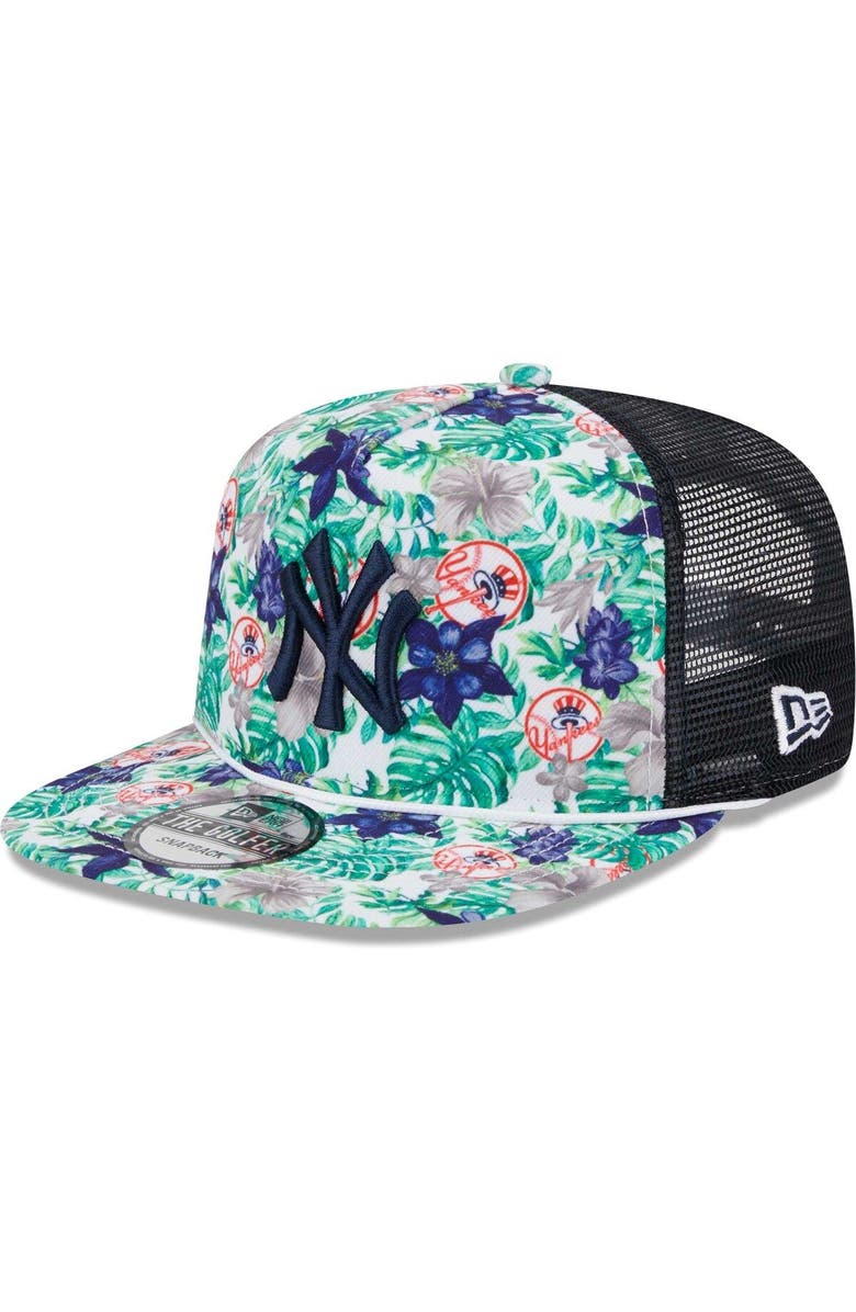 New Era Men's New Era New York Yankees Tropic Floral Golfer Lightly Structured Snapback Hat, Main, color, 