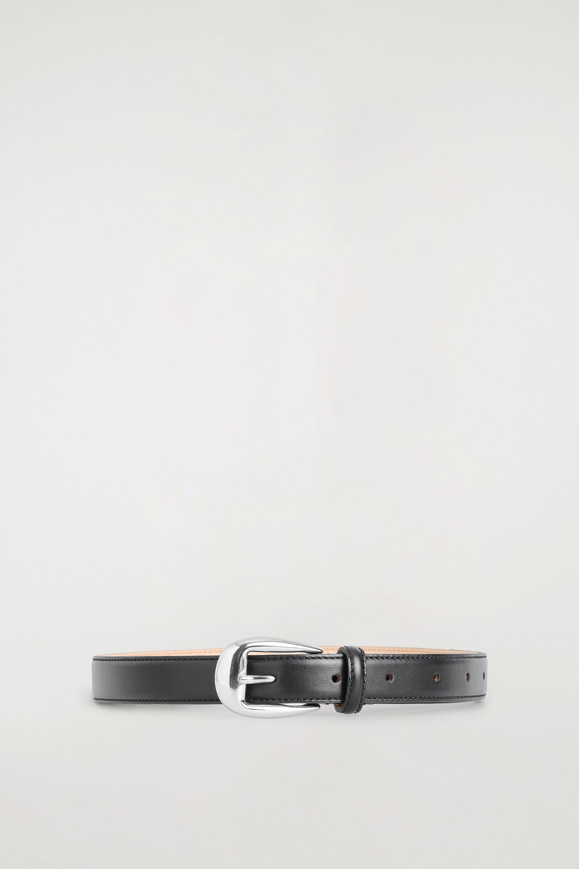 selected BLACK / SILVER