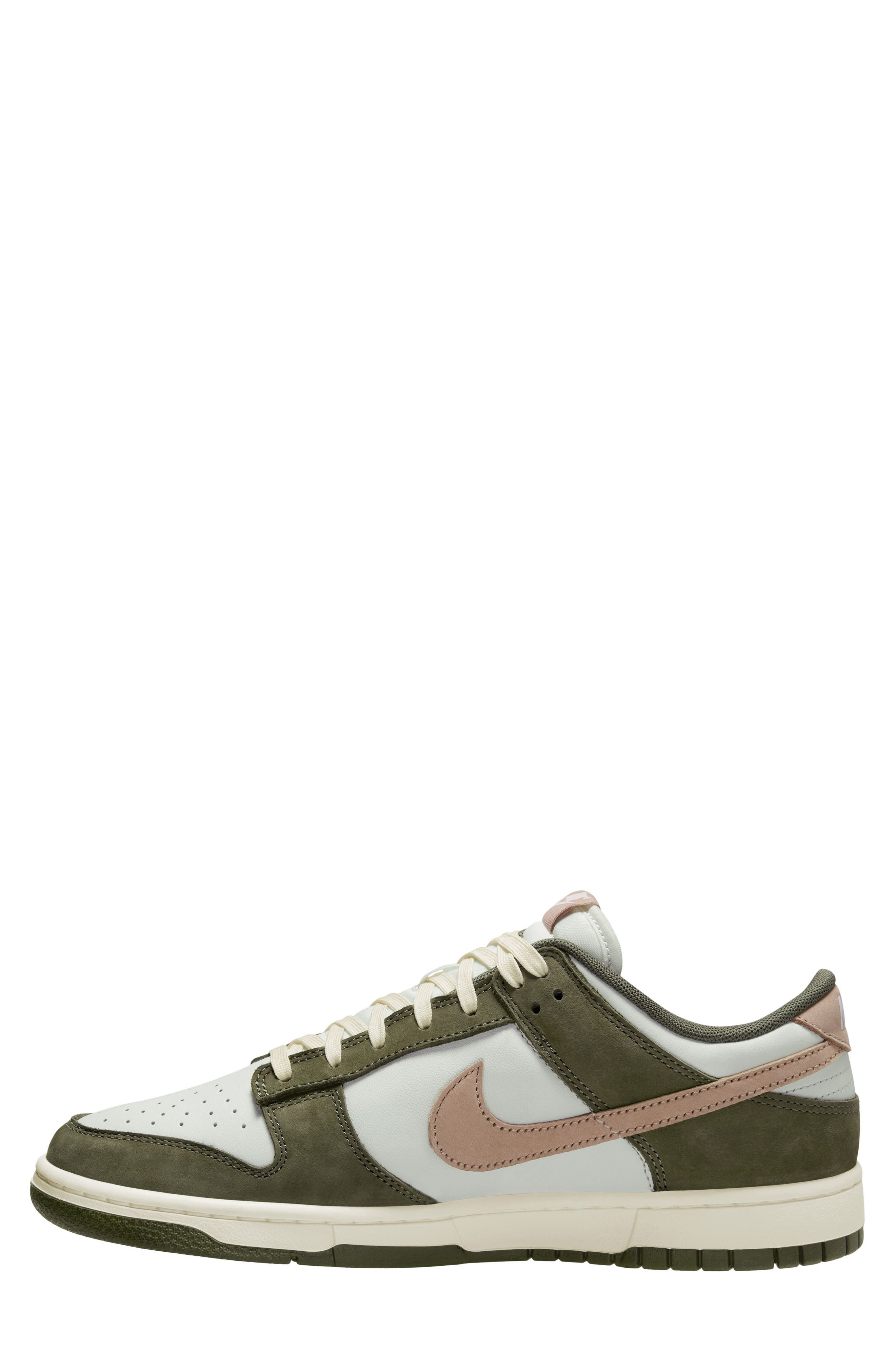 Nike Dunk Low Premium Basketball Sneaker, Alternate, color, 