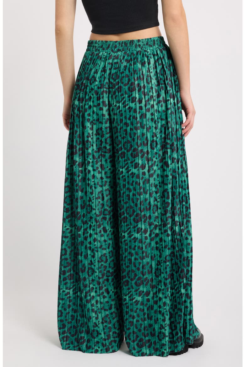 Total Knock Out Pleated Wide Leg Pants, Alternate, color, EMERALD LEOPARD