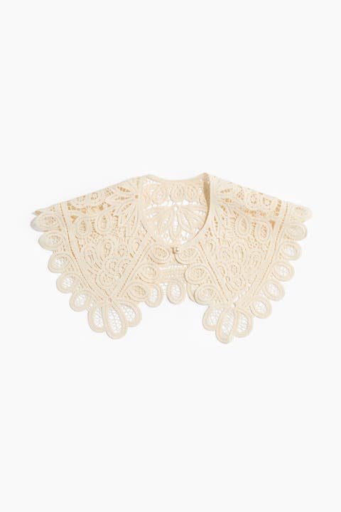 Crochet-look Collar